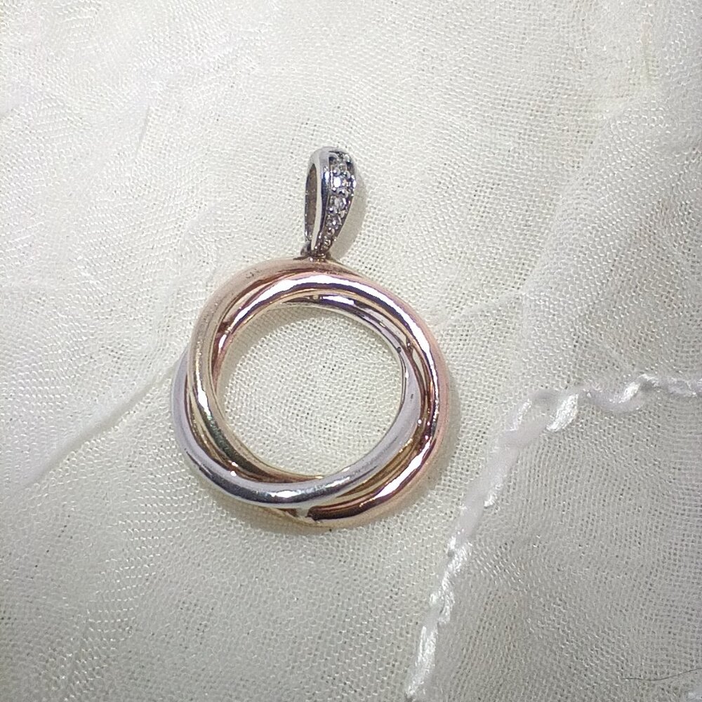 10K Tri Color Gold 4 Diamonds Trinity Style Circle Pendant - Picture 4 of 12